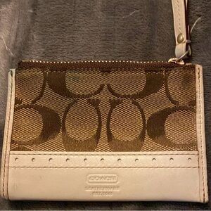COACH KHAKI AND BROWN HAMPTON SIGNATURE CARD HOLDER